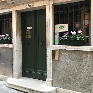 2* Nocleg ze śniadaniem Le Due Corone