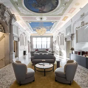 Radisson Collection Hotel, Palazzo Nani ***** ונציה