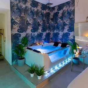 Mazzini Luxury Jacuzzy Katania