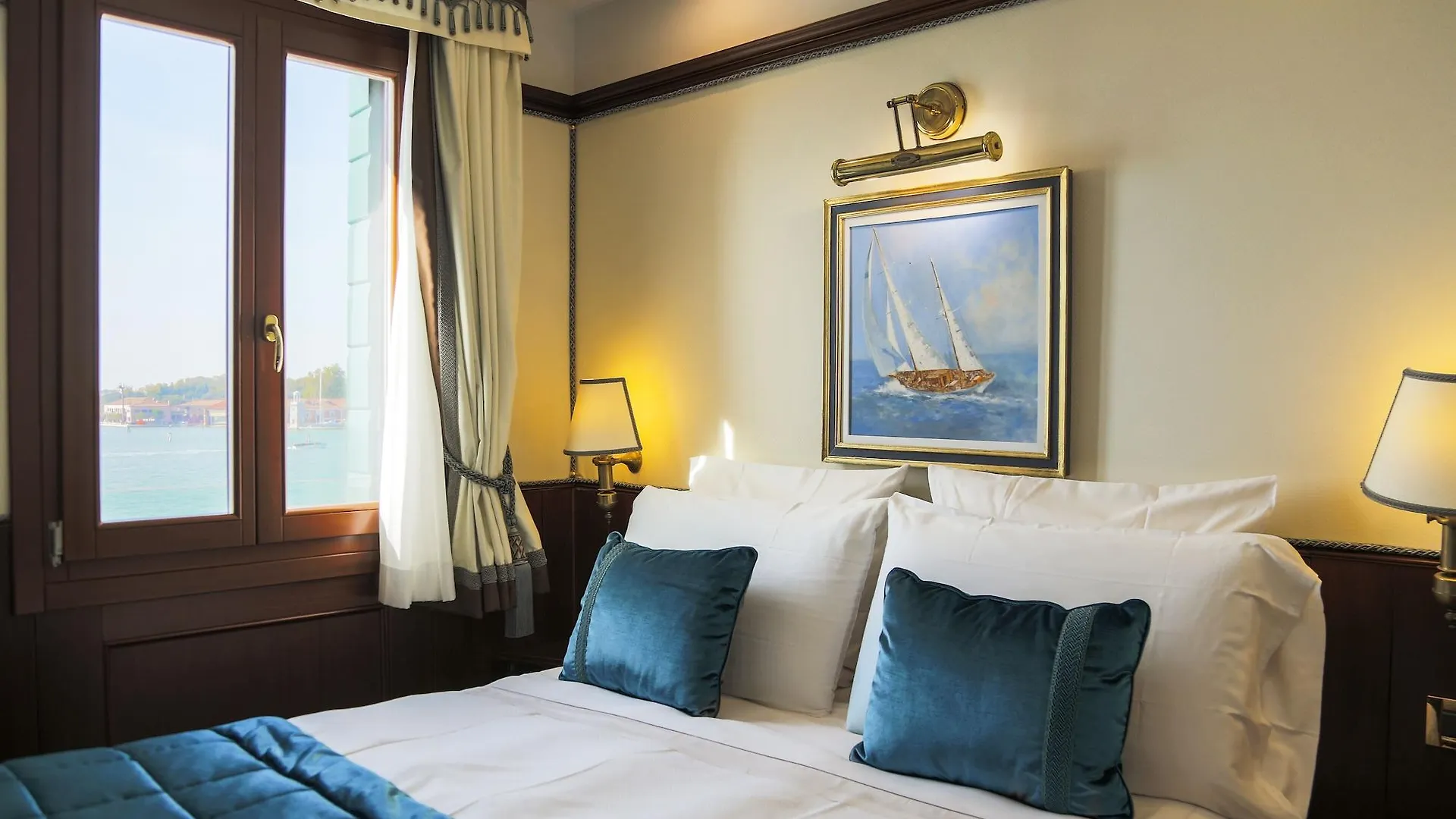 Hotel Bucintoro Venedik