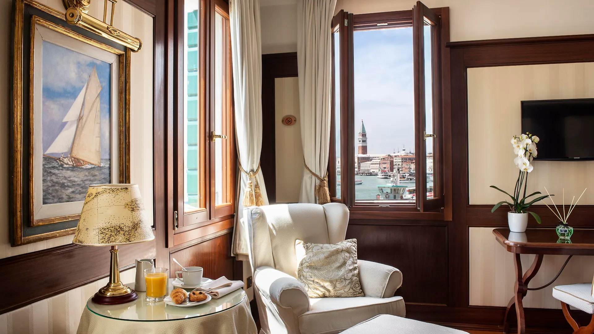 Hotel Bucintoro Venedik